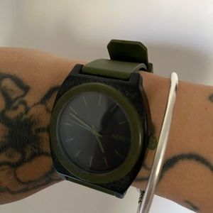Nixon Watch